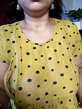 Snapshot of Sneha_gril chatting on 03-10-26, 01:21 Sneha gril online show from 03-10-26, 01:21