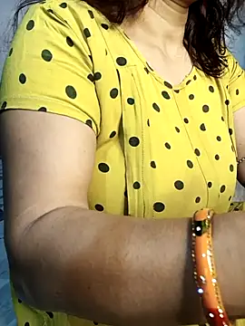 Snapshot of Sneha_gril chatting on 03-24-26, 05:18 Sneha gril online show from 03-24-26, 05:18