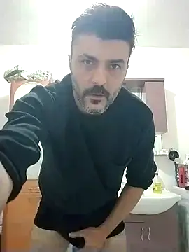 hot man eray online show from 11-06-25, 07:15