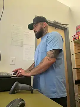 Snapshot of jr91esl chatting on 02-05-25, 02:29 jr91esl online show from 02-05-25, 02:29