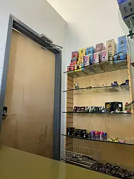 Snapshot of jr91esl chatting on 02-21-25, 04:59 jr91esl online show from 02-21-25, 04:59