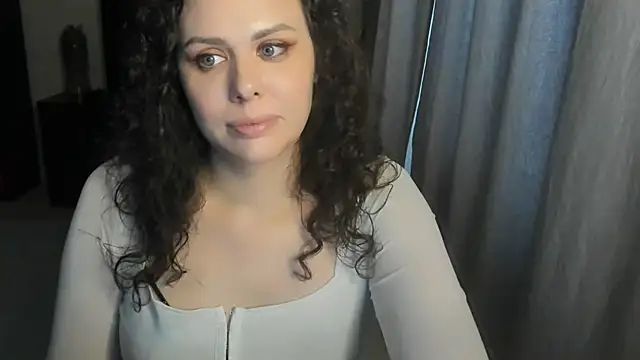 Snapshot of MollyCheiz chatting on 07-02-26, 03:23 MollyCheiz online show from 07-02-26, 03:23