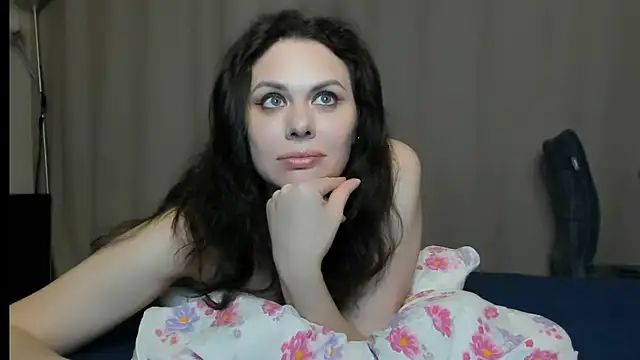 Snapshot of MollyCheiz chatting on 07-06-26, 11:29 MollyCheiz online show from 07-06-26, 11:29