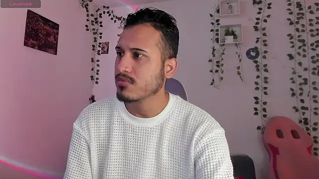 Raf brunette online show from 12-08-24, 01:58