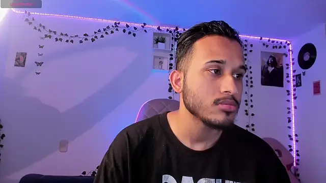 Raf brunette online show from 03-05-25, 11:49