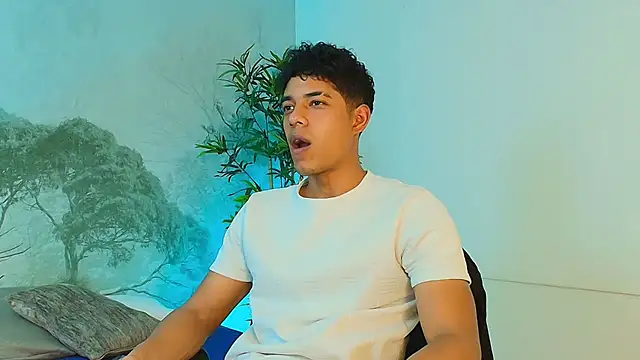 Snapshot of wagz chatting on 03-28-26, 08:30 wagz online show from 03-28-26, 08:30