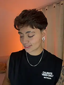 Snapshot of Chriss_gomez2 chatting on 01-17-26, 07:24 Chriss gomez2 online show from 01-17-26, 07:24