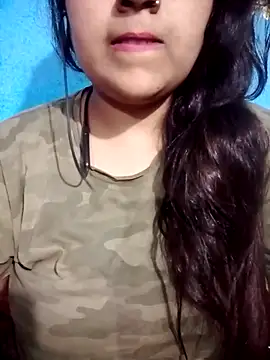 Love-Veronica online show from 03-06-26, 12:23