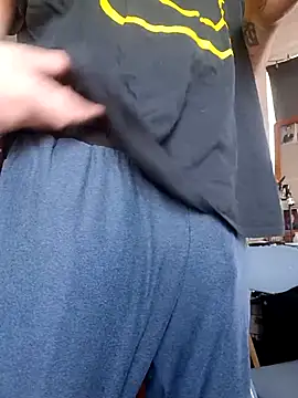 ChuckyyDee online show from 04-06-26, 12:39