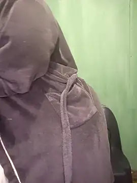 curvyloneah75 online show from 04-07-26, 03:01