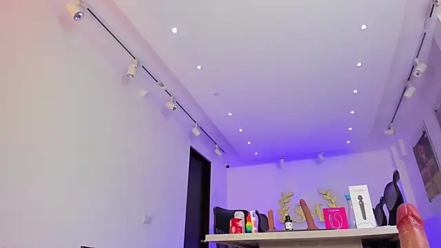 ChantalHans online show from 03-28-26, 09:58