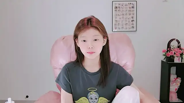 yangyang-1115 online show from 05-14-26, 04:52