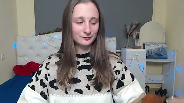 Snapshot of MichelLeee chatting on 01-13-26, 12:32 MichelLeee online show from 01-13-26, 12:32