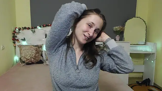 Snapshot of MichelLeee chatting on 03-04-26, 12:22 MichelLeee online show from 03-04-26, 12:22