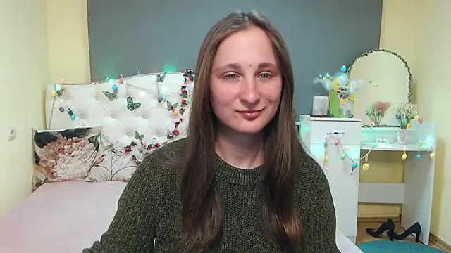 Snapshot of MichelLeee chatting on 04-08-26, 11:43 MichelLeee online show from 04-08-26, 11:43