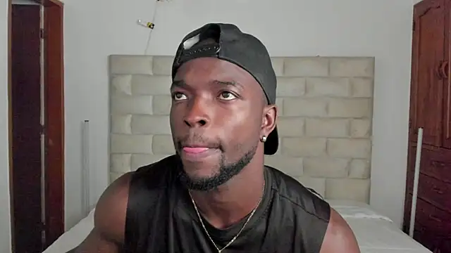 Snapshot of Dylan_Taylor chatting on 12-21-25, 12:12 Dylan Taylor online show from 12-21-25, 12:12