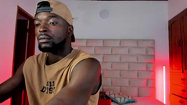 Snapshot of Dylan_Taylor chatting on 01-07-26, 12:18 Dylan Taylor online show from 01-07-26, 12:18