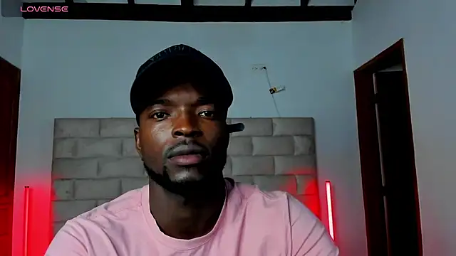 Snapshot of Dylan_Taylor chatting on 01-11-26, 11:37 Dylan Taylor online show from 01-11-26, 11:37