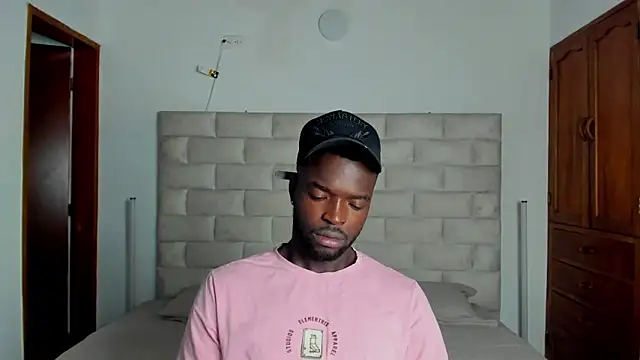 Snapshot of Dylan_Taylor chatting on 02-23-26, 02:42 Dylan Taylor online show from 02-23-26, 02:42