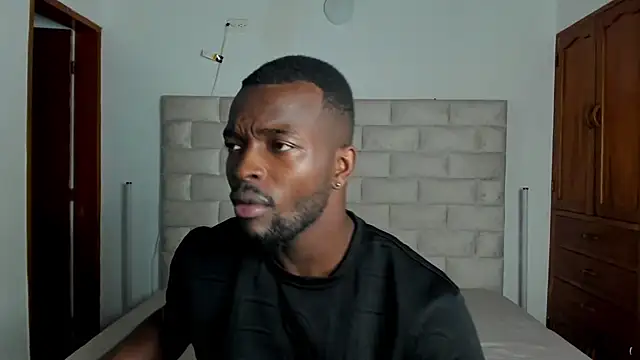 Snapshot of Dylan_Taylor chatting on 02-25-26, 03:49 Dylan Taylor online show from 02-25-26, 03:49