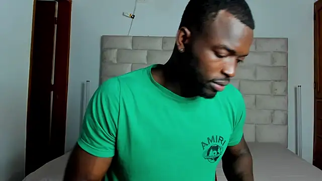 Snapshot of Dylan_Taylor chatting on 02-26-26, 03:49 Dylan Taylor online show from 02-26-26, 03:49