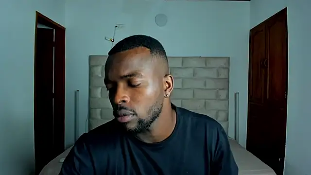 Snapshot of Dylan_Taylor chatting on 03-01-26, 02:46 Dylan Taylor online show from 03-01-26, 02:46