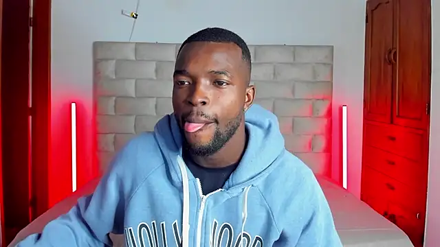 Snapshot of Dylan_Taylor chatting on 03-03-26, 03:12 Dylan Taylor online show from 03-03-26, 03:12