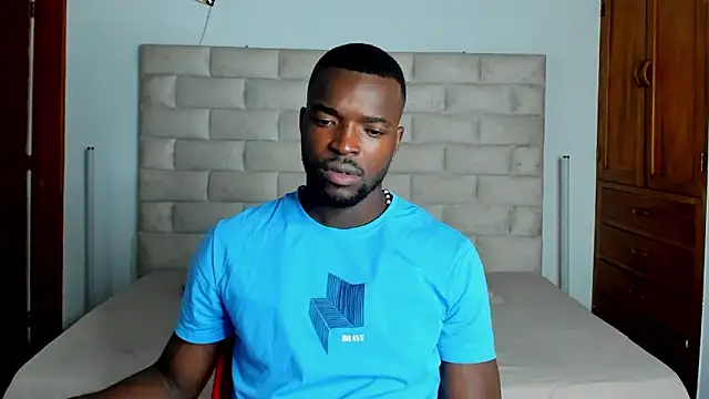 Snapshot of Dylan_Taylor chatting on 03-07-26, 02:41 Dylan Taylor online show from 03-07-26, 02:41