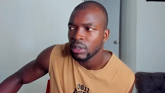 Snapshot of Dylan_Taylor chatting on 04-08-26, 11:32 Dylan Taylor online show from 04-08-26, 11:32