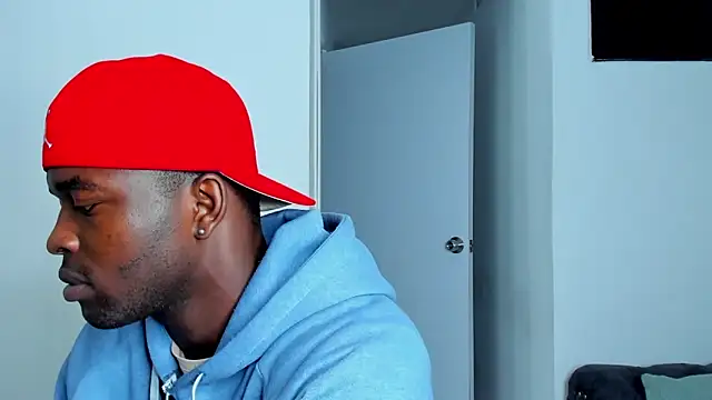 Snapshot of Dylan_Taylor chatting on 04-15-26, 12:34 Dylan Taylor online show from 04-15-26, 12:34