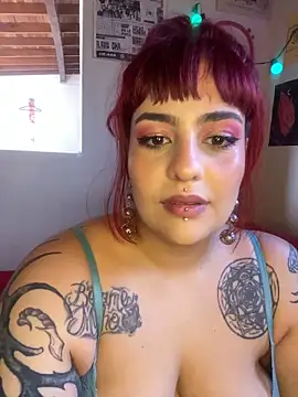 Snapshot of name_less_lulu chatting on 03-05-26, 02:57 name less lulu online show from 03-05-26, 02:57