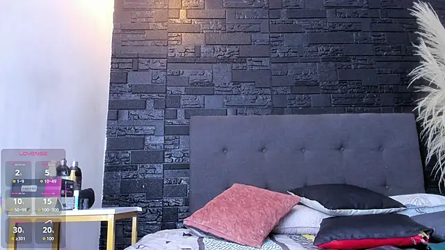 Snapshot of bruno_miller_ chatting on 12-21-25, 08:38 bruno miller online show from 12-21-25, 08:38