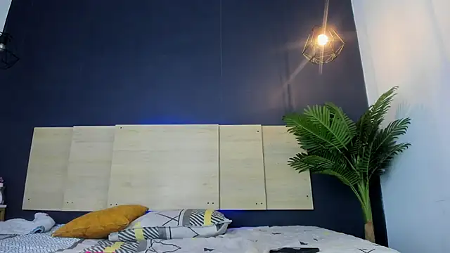 Snapshot of bruno_miller_ chatting on 03-17-26, 08:45 bruno miller online show from 03-17-26, 08:45