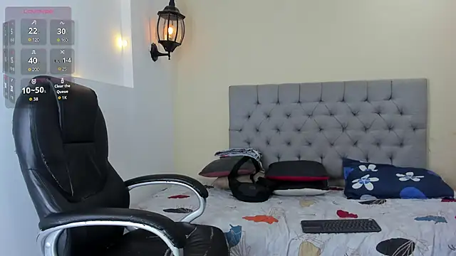 Snapshot of bruno_miller_ chatting on 03-22-26, 11:08 bruno miller online show from 03-22-26, 11:08