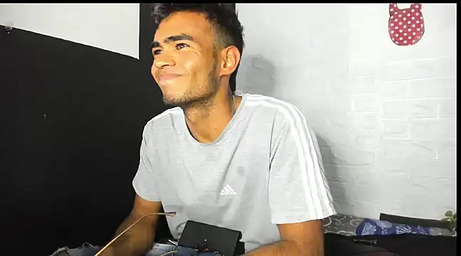 alessandro 2005 online show from 02-08-25, 09:15