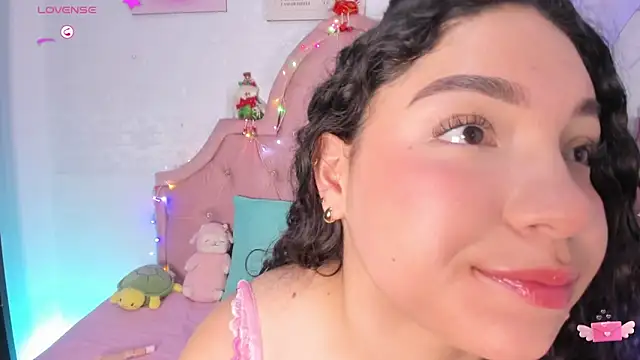 amandalee01 online show from 12-14-25, 07:40