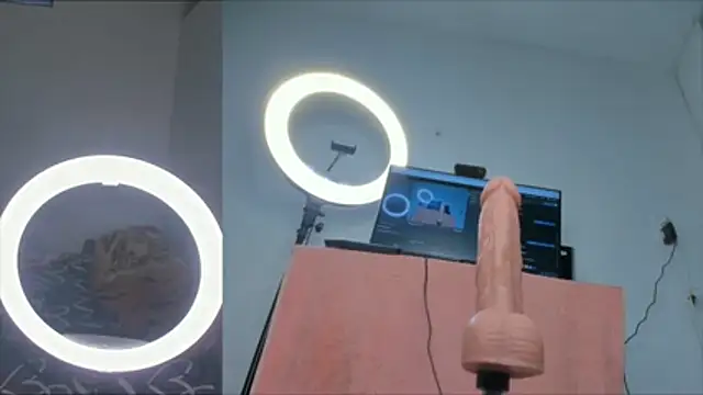 Lucy carter  online show from 07-08-26, 08:57