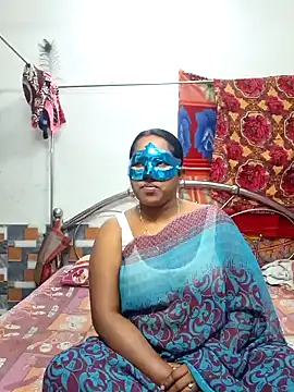 Snapshot of Real_Desi_Couple chatting on 12-19-24, 04:24 Real Desi Couple online show from 12-19-24, 04:24