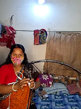 Snapshot of Real_Desi_Couple chatting on 03-21-26, 09:47 Real Desi Couple online show from 03-21-26, 09:47