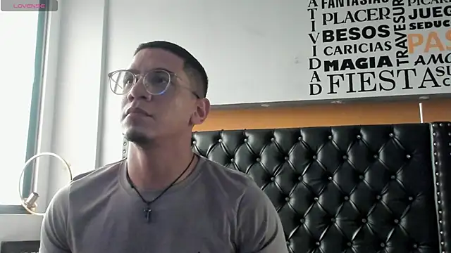 Snapshot of JoshMillerr_ chatting on 05-21-26, 06:59 JoshMillerr online show from 05-21-26, 06:59
