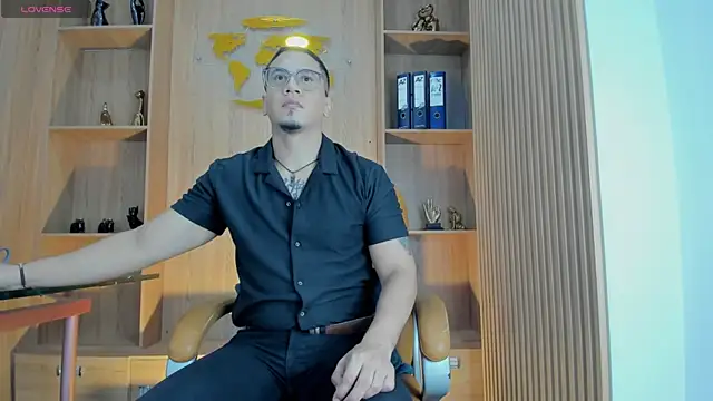 Snapshot of JoshMillerr_ chatting on 07-01-26, 11:34 JoshMillerr online show from 07-01-26, 11:34