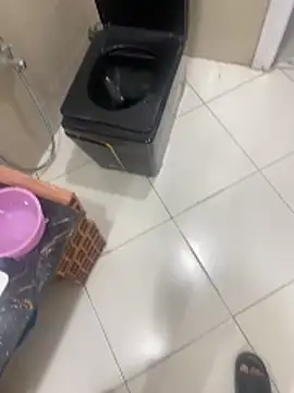 Snapshot of Lahcene chatting on 03-31-26, 11:27 Lahcene online show from 03-31-26, 11:27