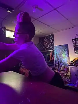 Stonermama666420 online show from 02-14-26, 07:32