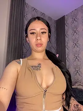 Snapshot of Zoee_t chatting on 11-09-25, 03:38 Zoee t online show from 11-09-25, 03:38