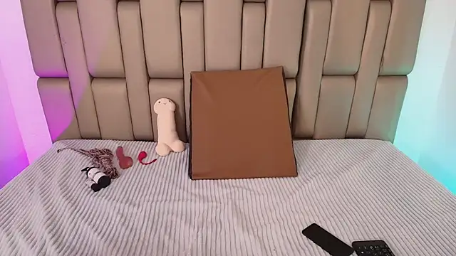  sowy venus  online show from 11-13-25, 08:41