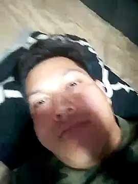 Snapshot of angeldeldiablo1592 chatting on 12-05-25, 04:32 angeldeldiablo1592 online show from 12-05-25, 04:32