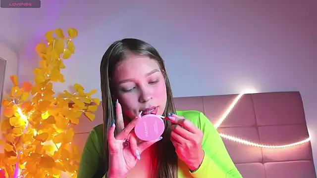 HaleyAmaya online show from 05-12-26, 12:52