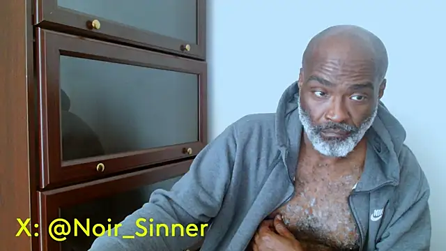 sinnernoir online show from 05-21-26, 01:40