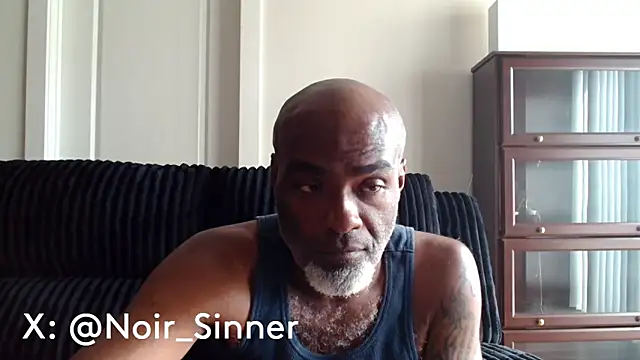 Snapshot of sinnernoir chatting on 06-13-26, 09:57 sinnernoir online show from 06-13-26, 09:57