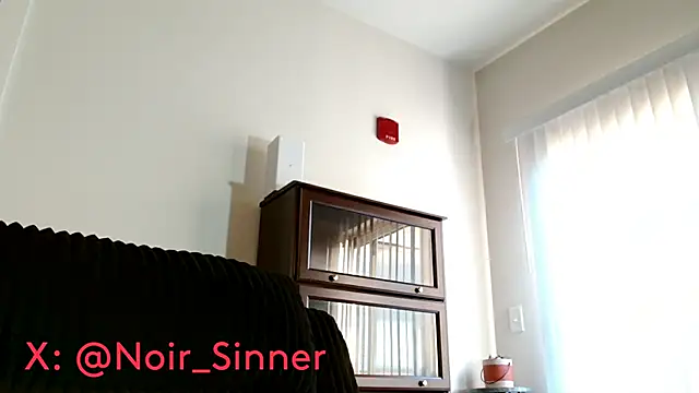 Snapshot of sinnernoir chatting on 06-26-26, 12:04 sinnernoir online show from 06-26-26, 12:04